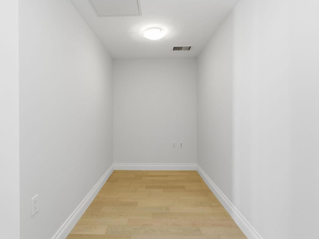 Listing Image for R3097546