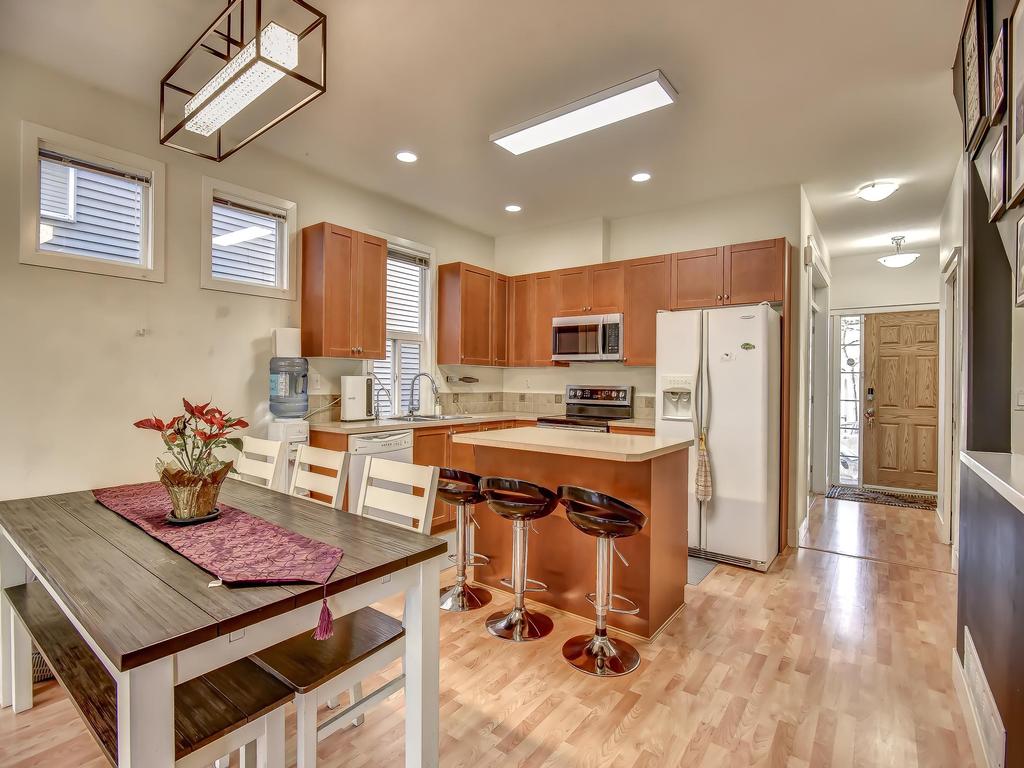 Listing Image for R3097572