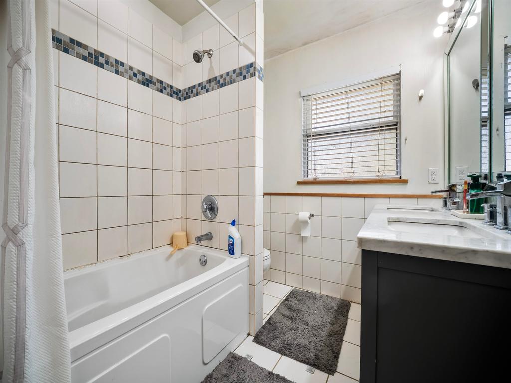 Listing Image for R3097578