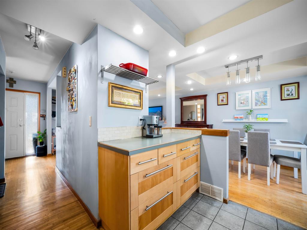 Listing Image for R3097578