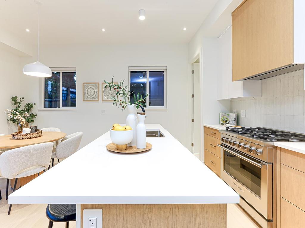 Listing Image for R3097592