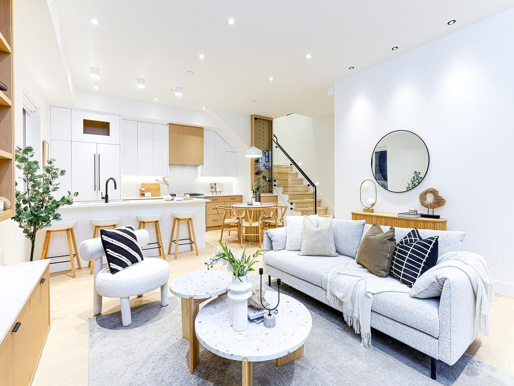 Listing Image for R3097594