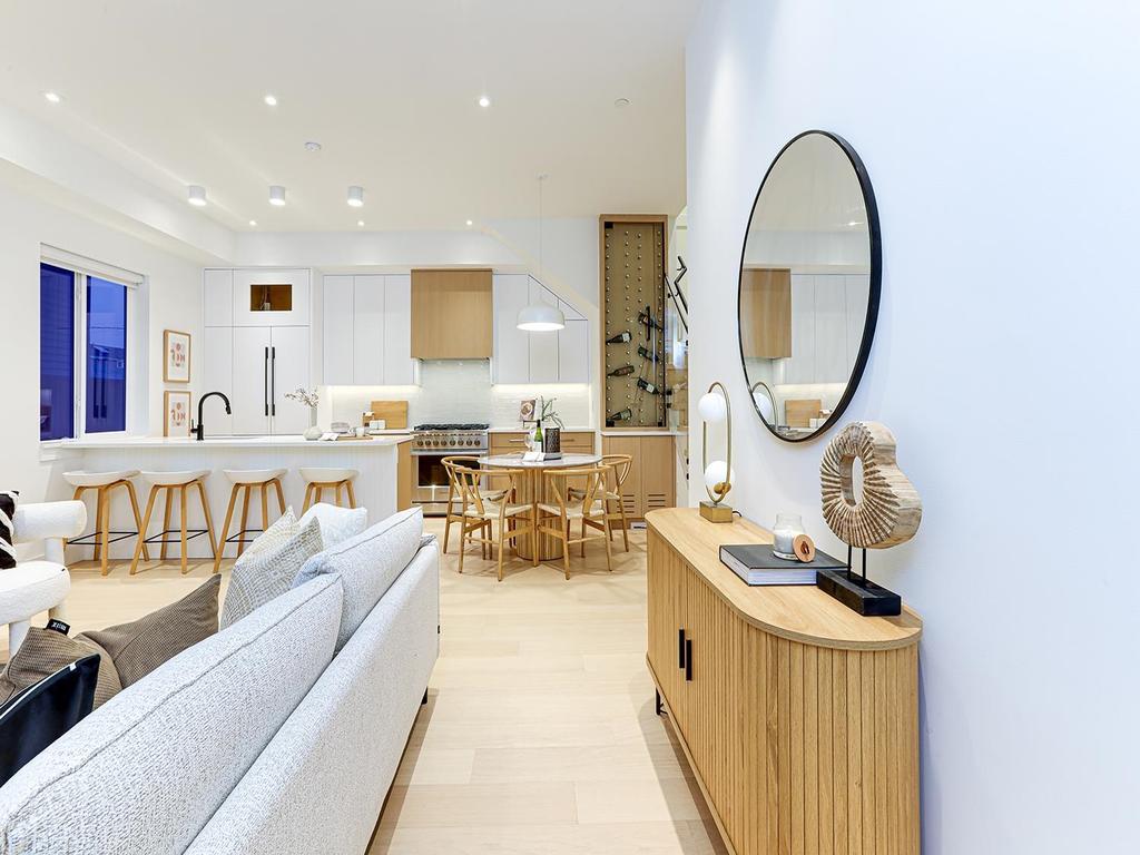 Listing Image for R3097594