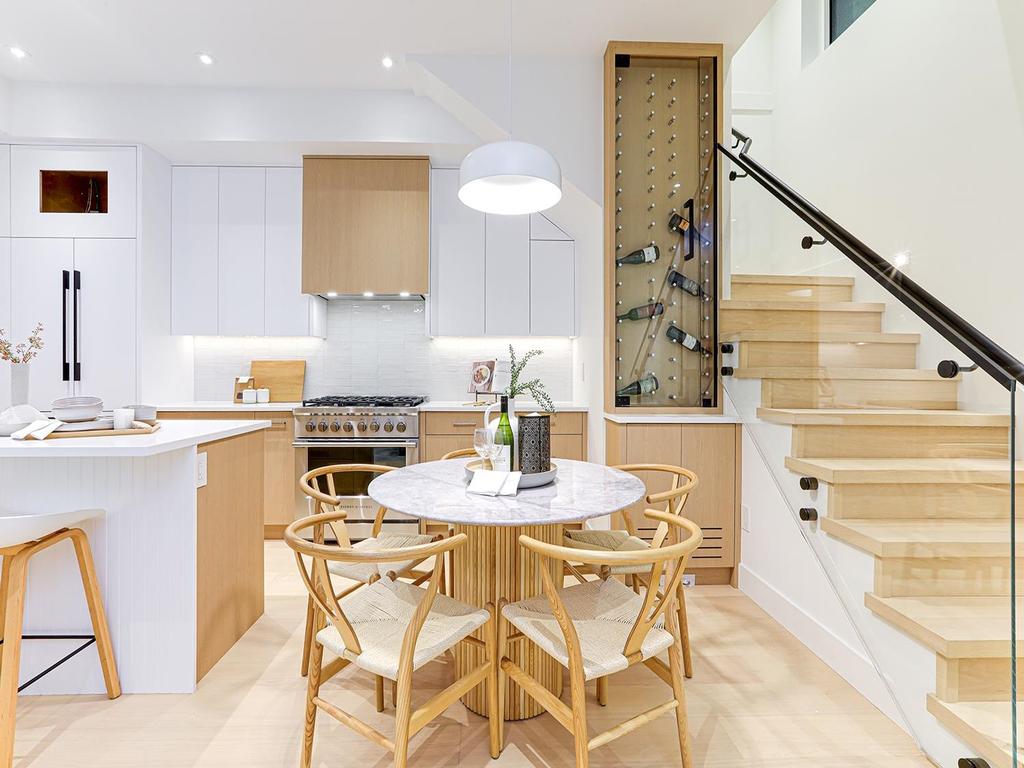 Listing Image for R3097594