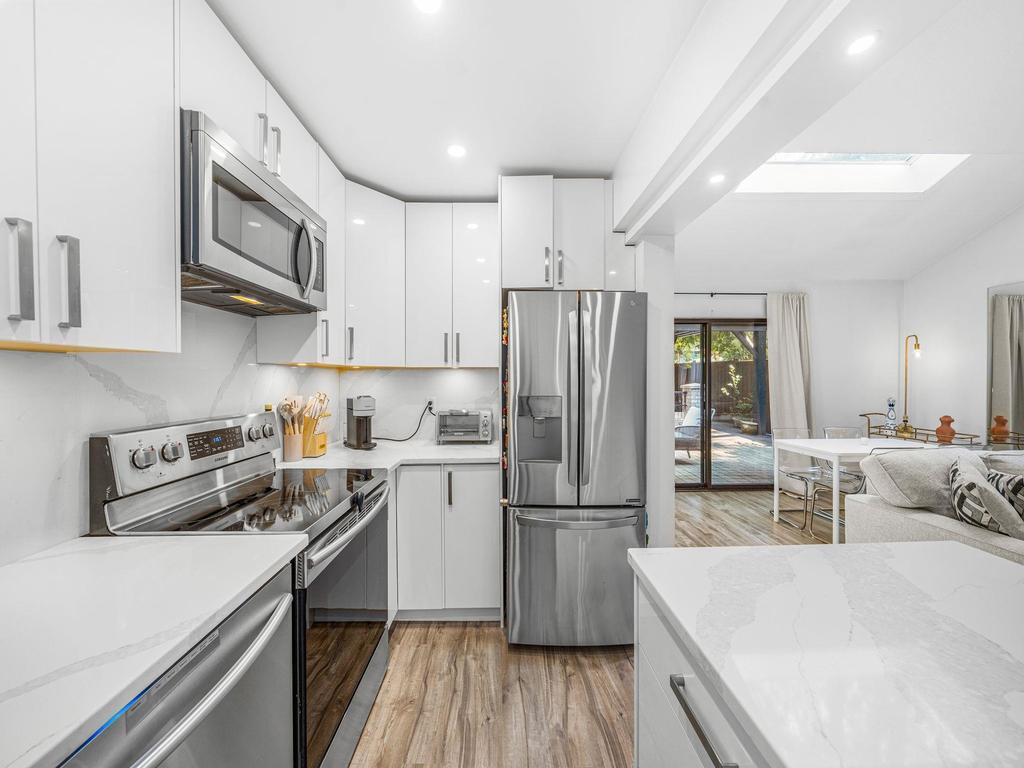 Listing Image for R3097611