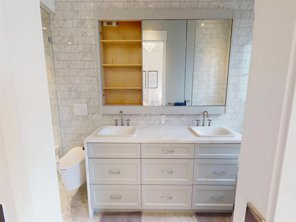 Listing Image for R3097618