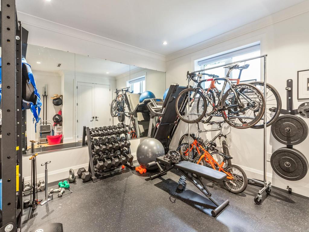 Listing Image for R3097772