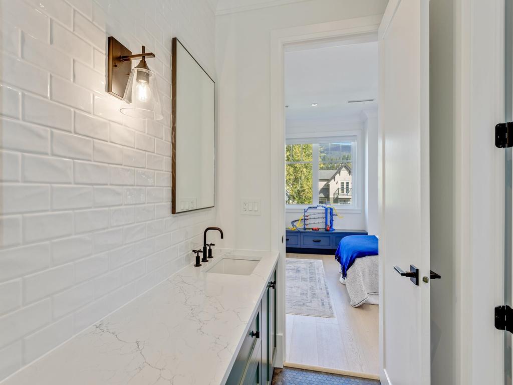 Listing Image for R3097772