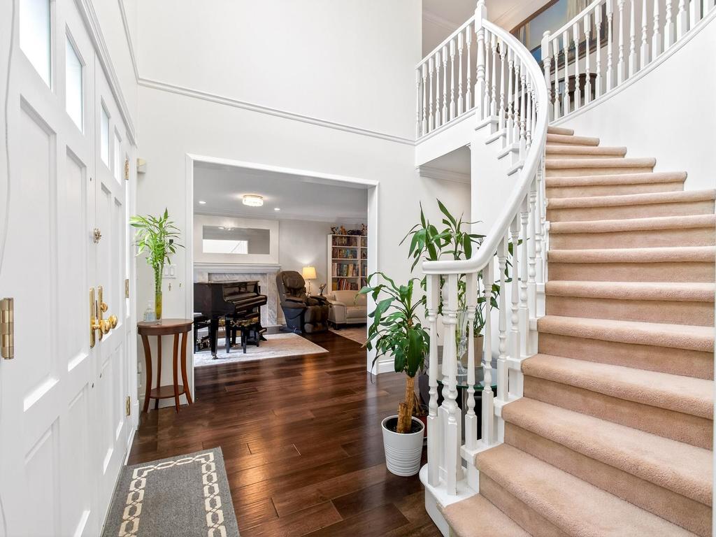 Listing Image for R3097825