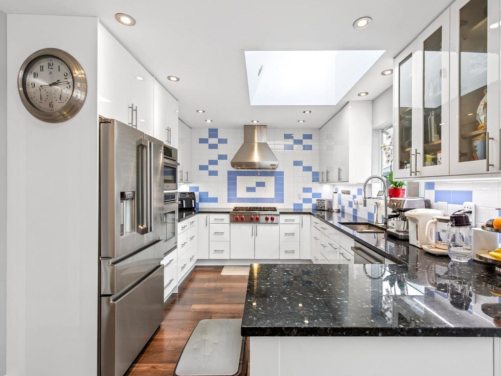 Listing Image for R3097825