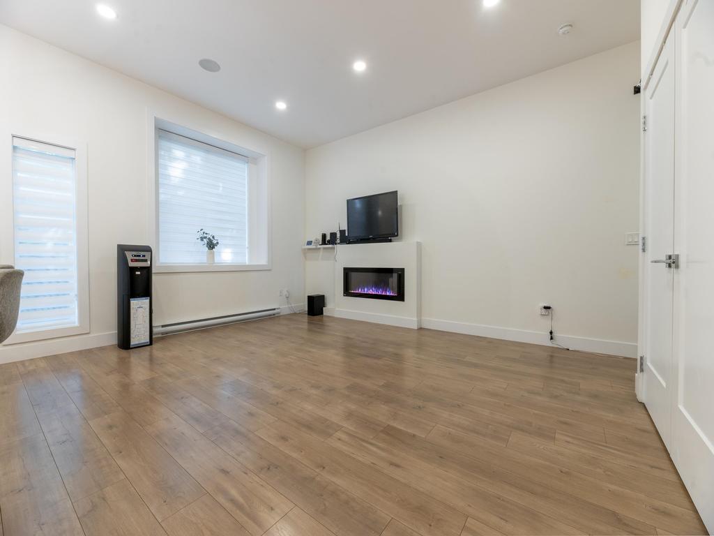 Listing Image for R3097828