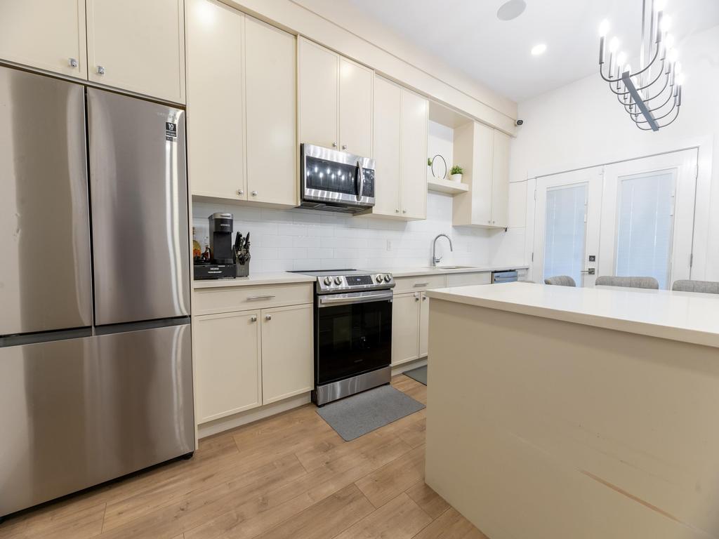 Listing Image for R3097828