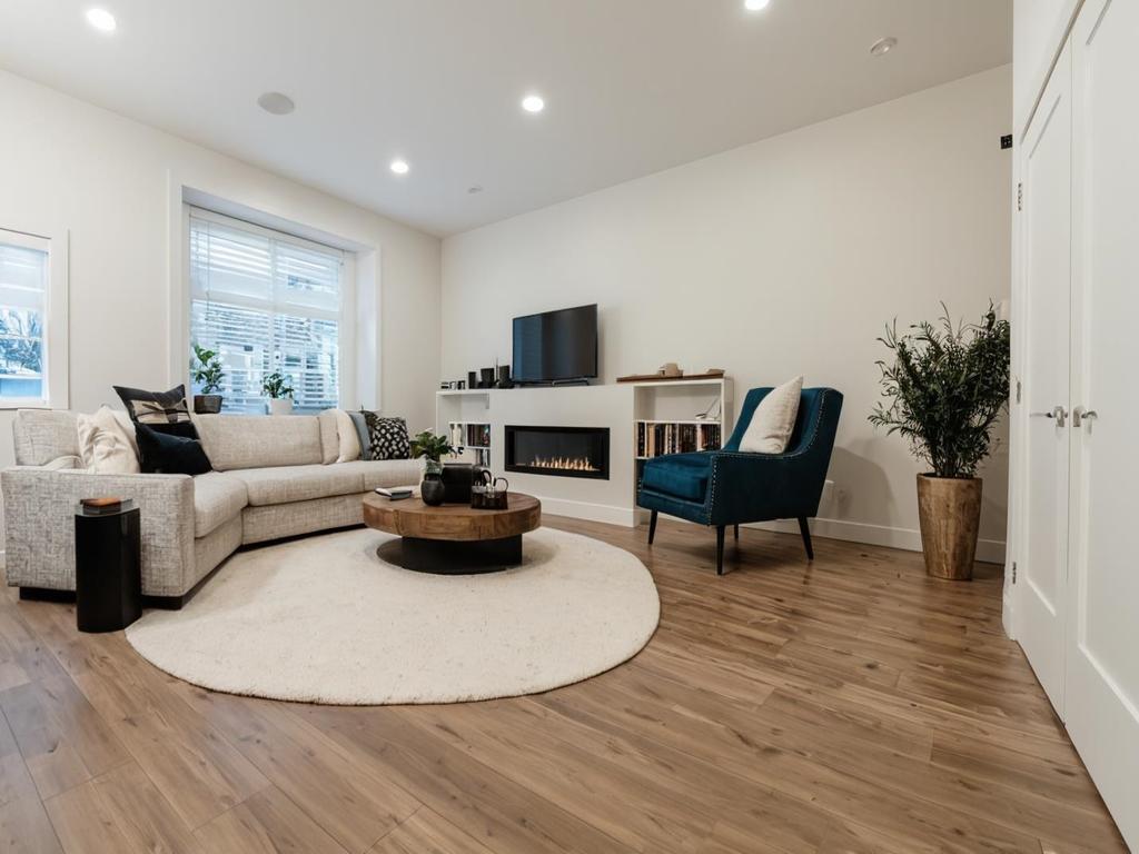 Listing Image for R3097828