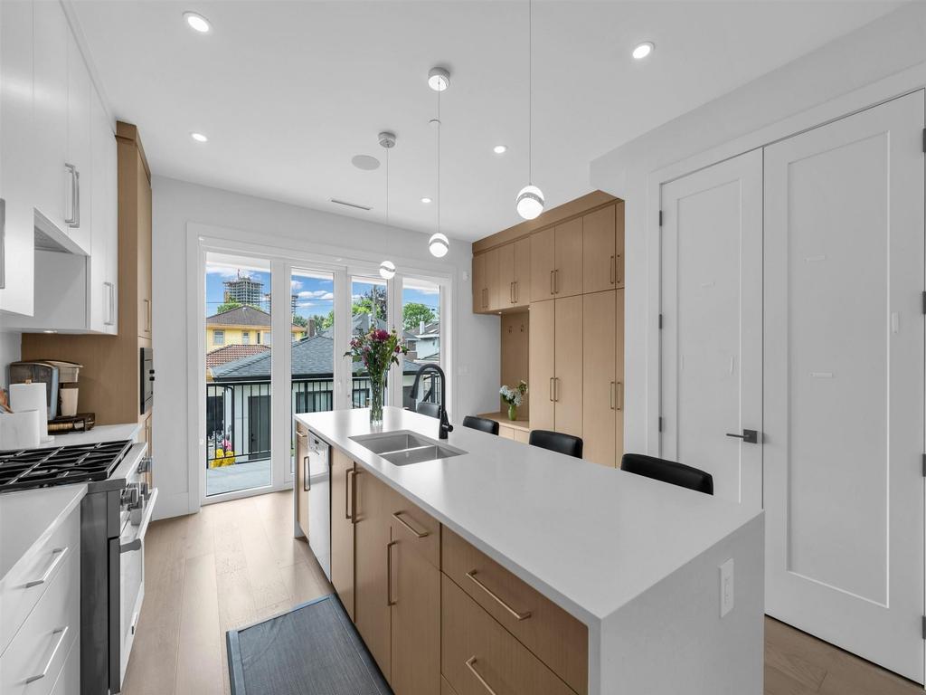 Listing Image for R3097831