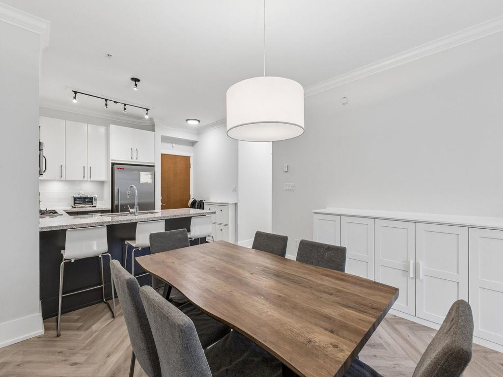 Listing Image for R3097833