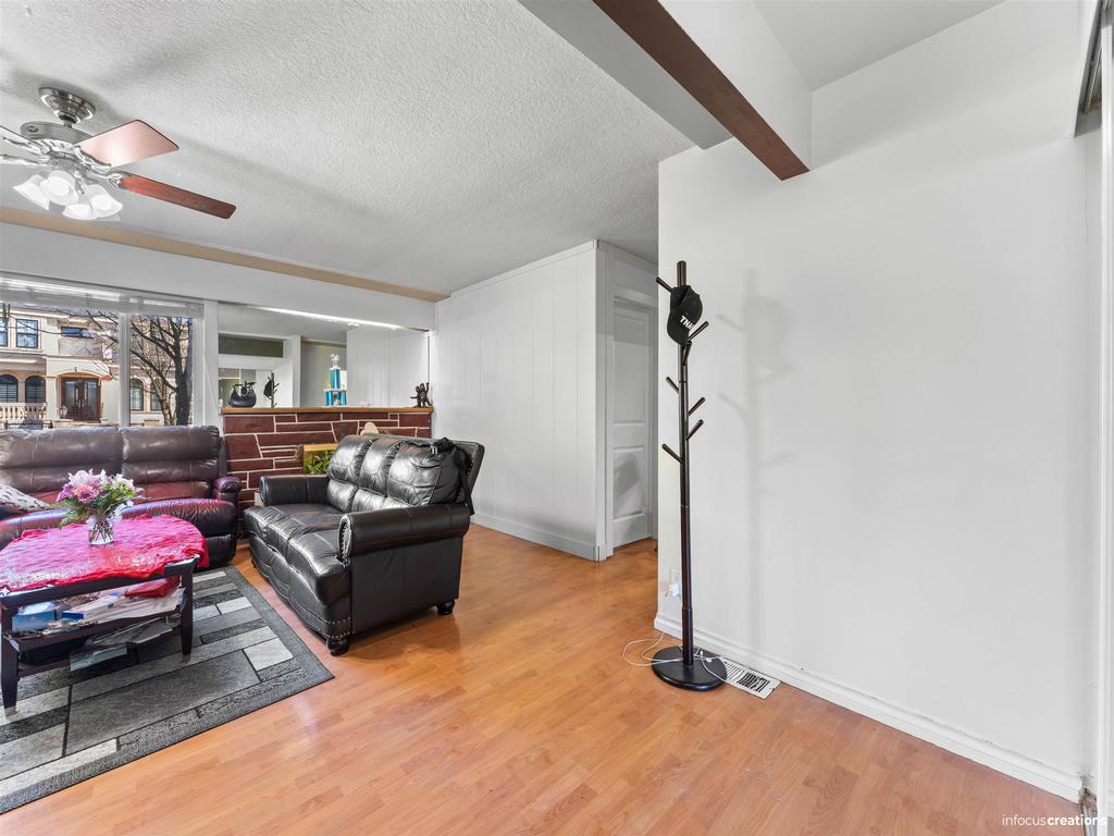 Listing Image for R3097859