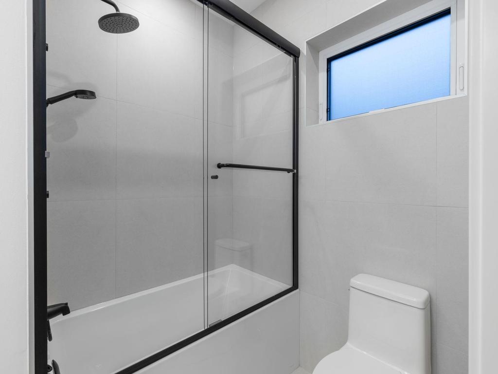 Listing Image for R3097871