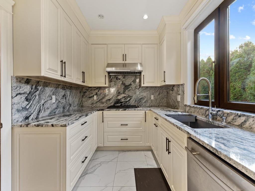 Listing Image for R3097902