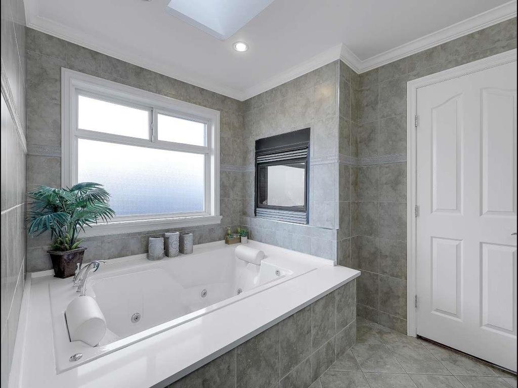 Listing Image for R3097920