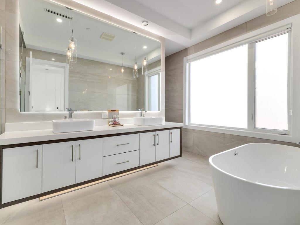 Listing Image for R3097964