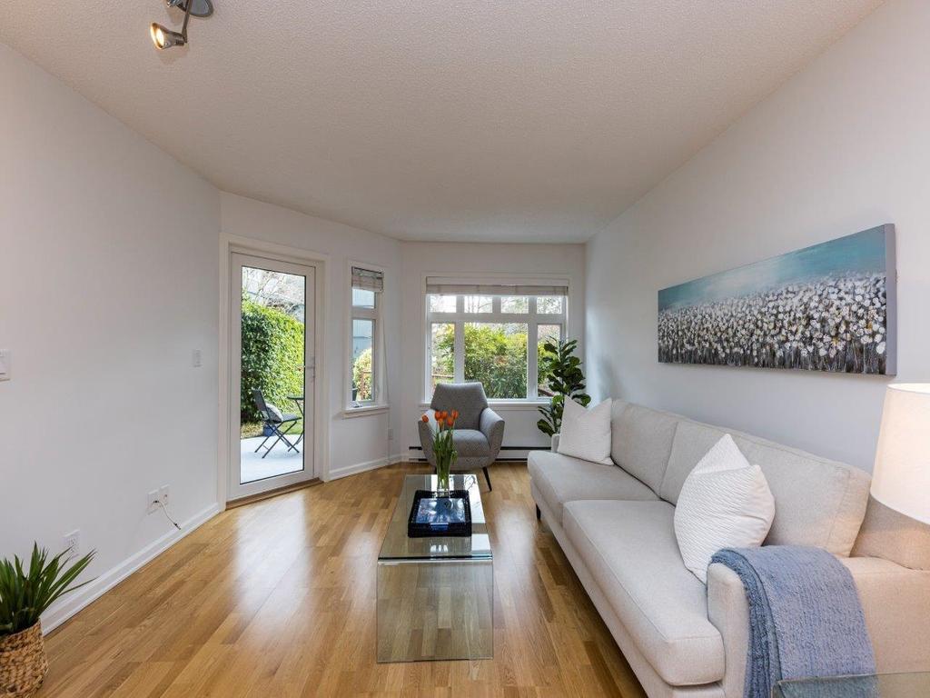 Listing Image for R3098095