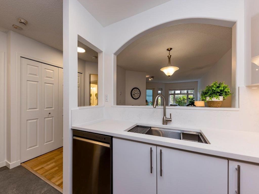 Listing Image for R3098095