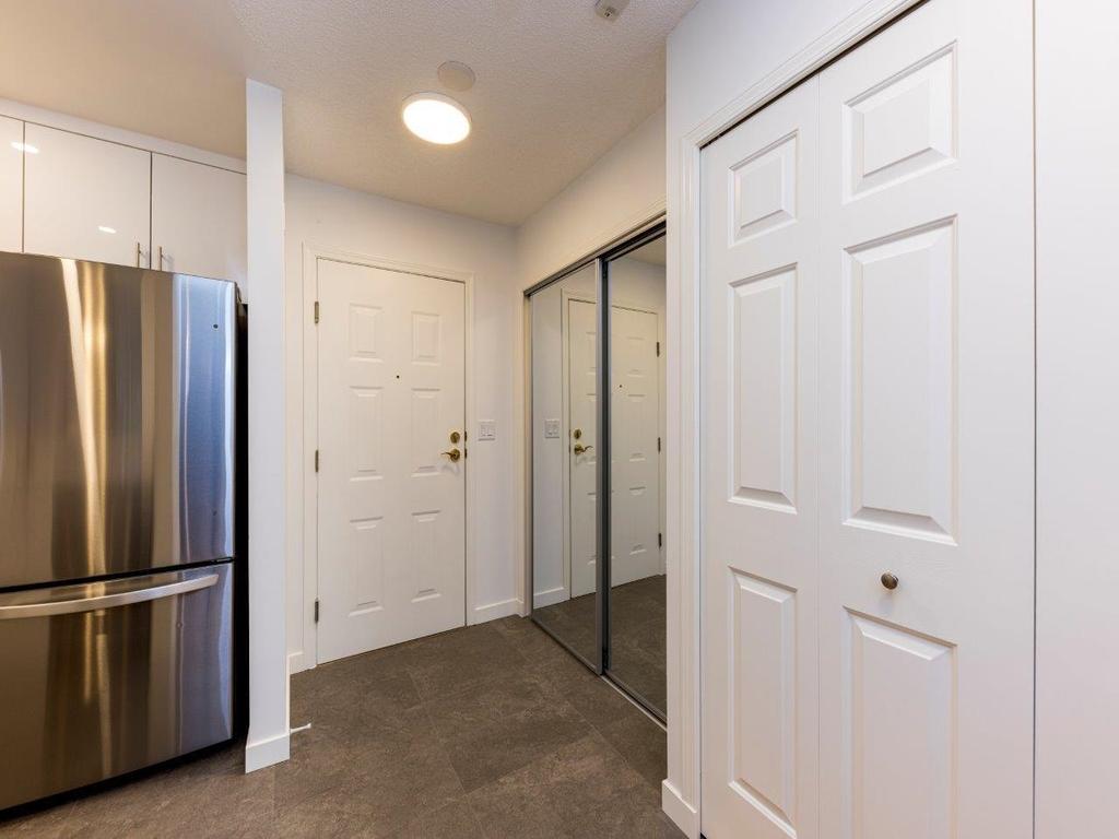 Listing Image for R3098095