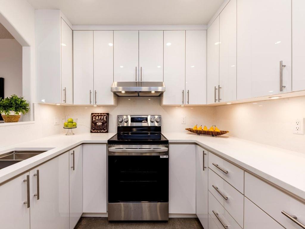 Listing Image for R3098095