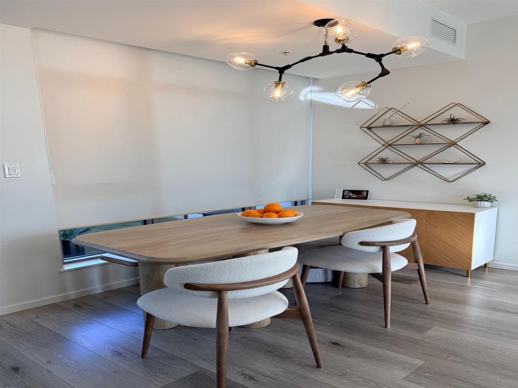 Listing Image for R3098096