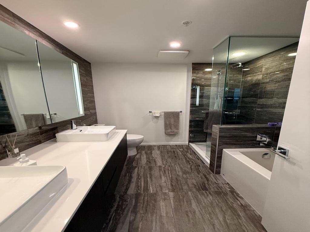 Listing Image for R3098096