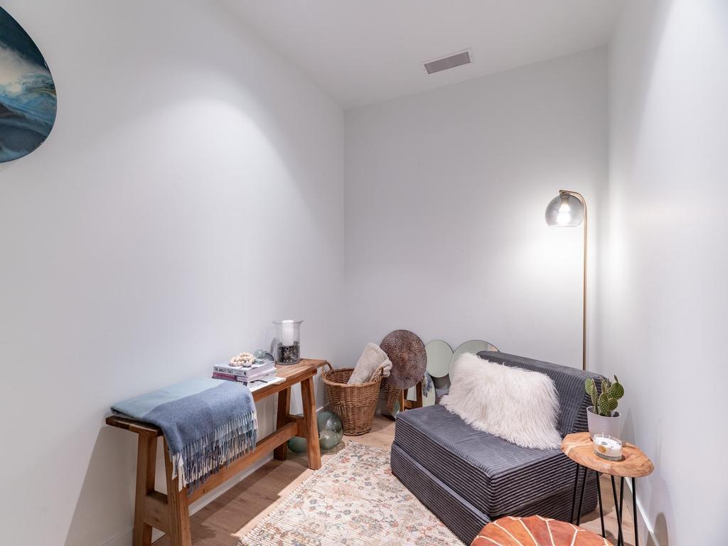 Listing Image for R3098117