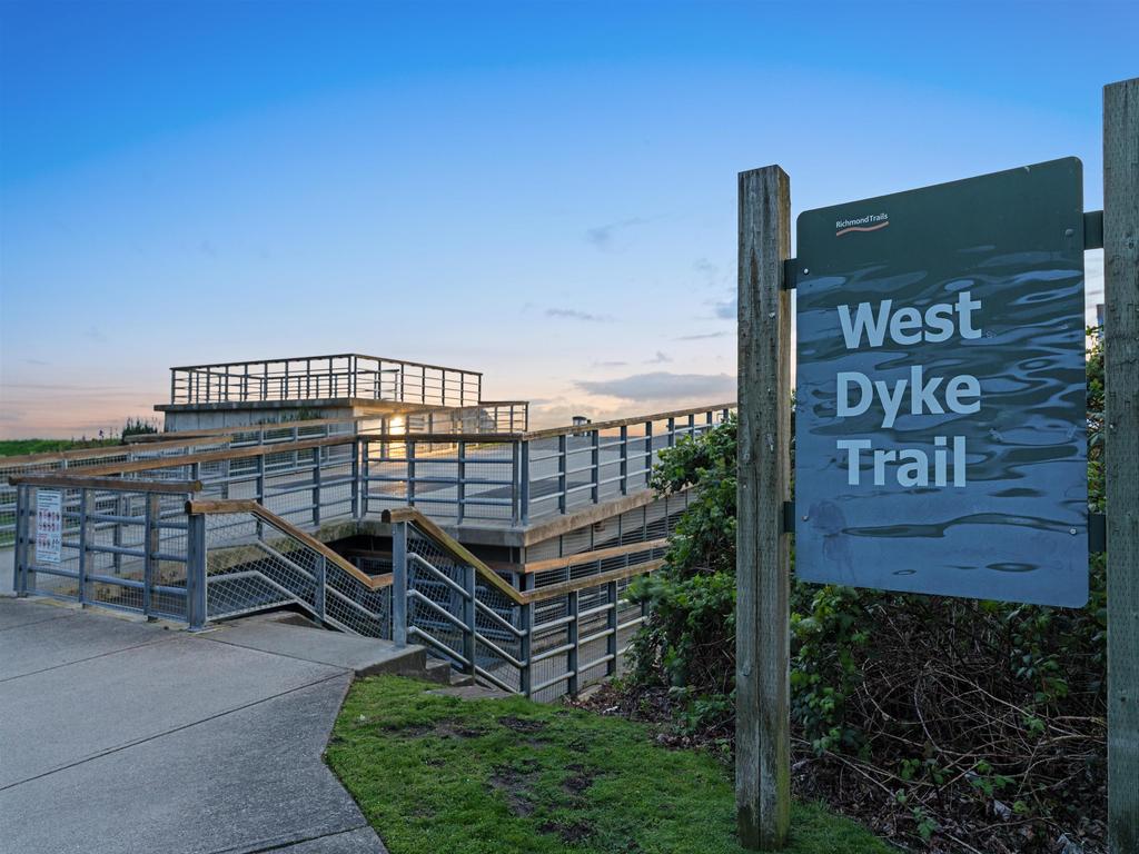 Listing Image for R3098136