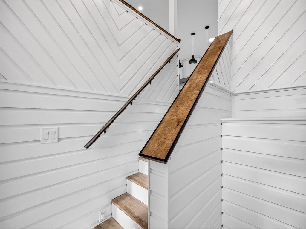 Listing Image for R3098159