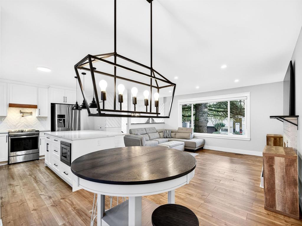 Listing Image for R3098159