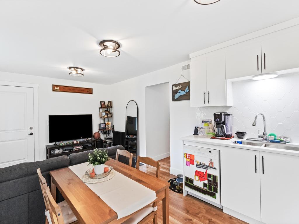 Listing Image for R3098159