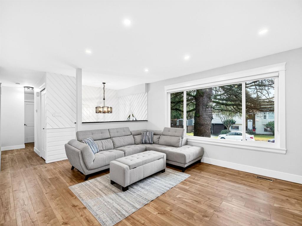 Listing Image for R3098159