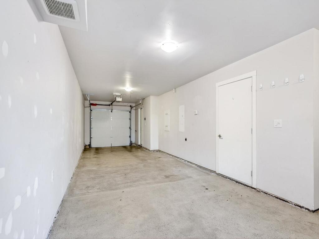 Listing Image for R3098174