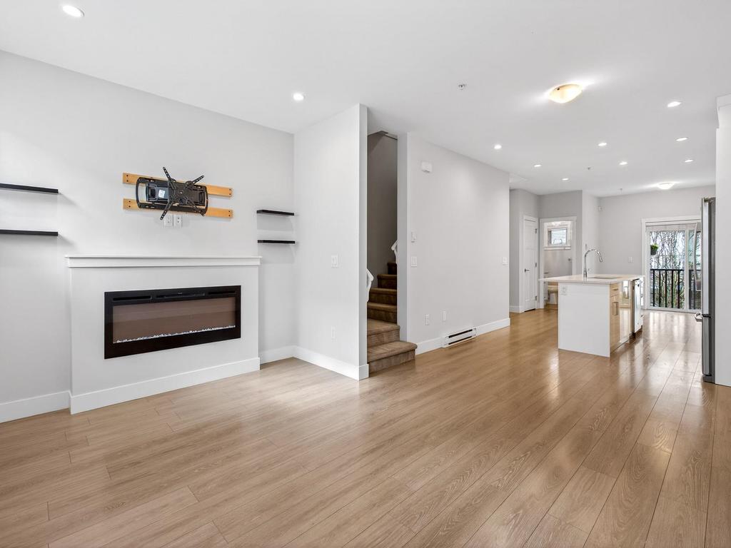 Listing Image for R3098174