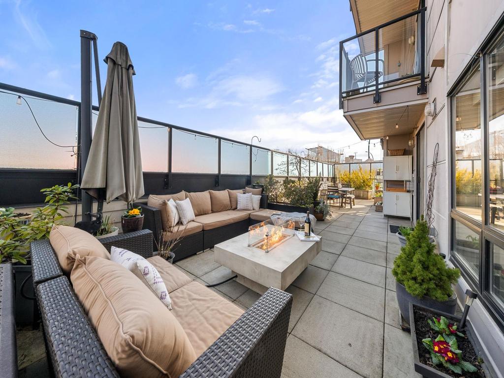 Listing Image for R3098186