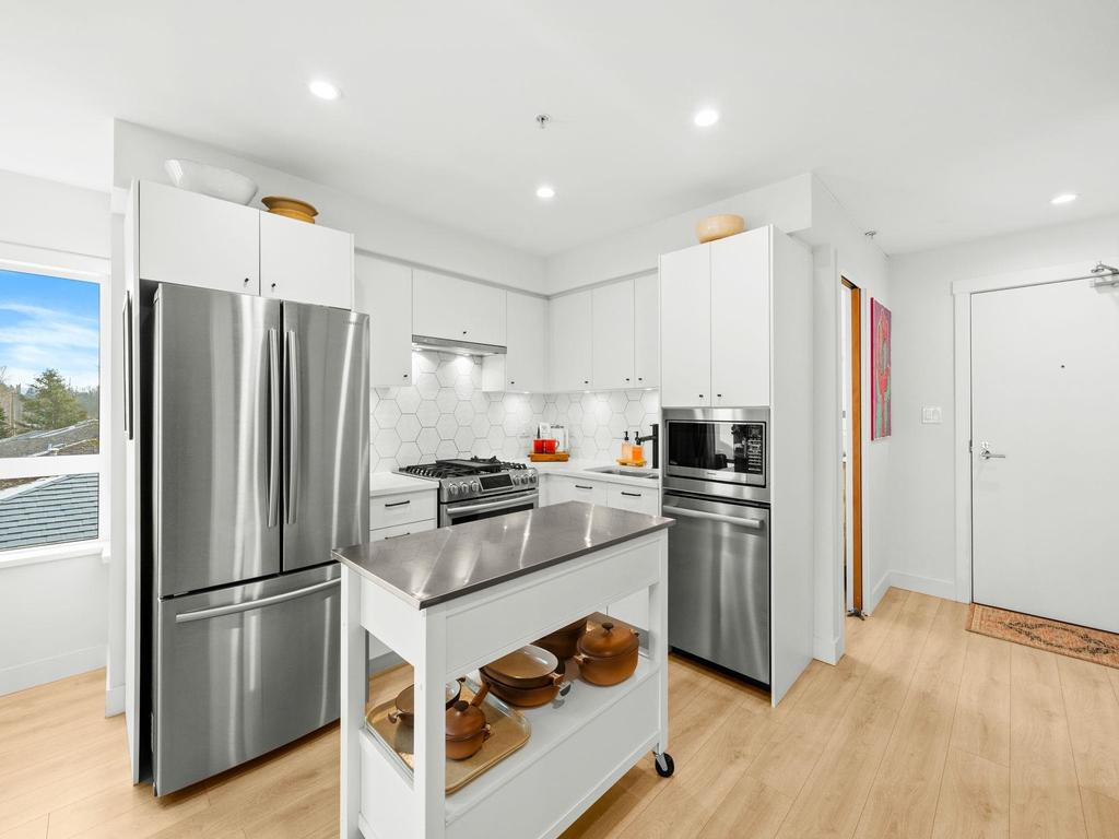 Listing Image for R3098192