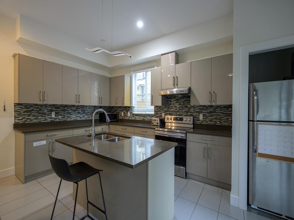 Listing Image for R3098209