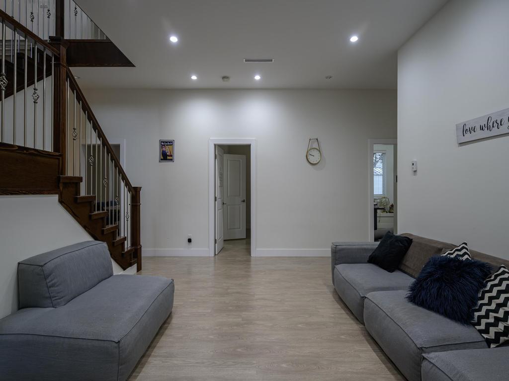 Listing Image for R3098209