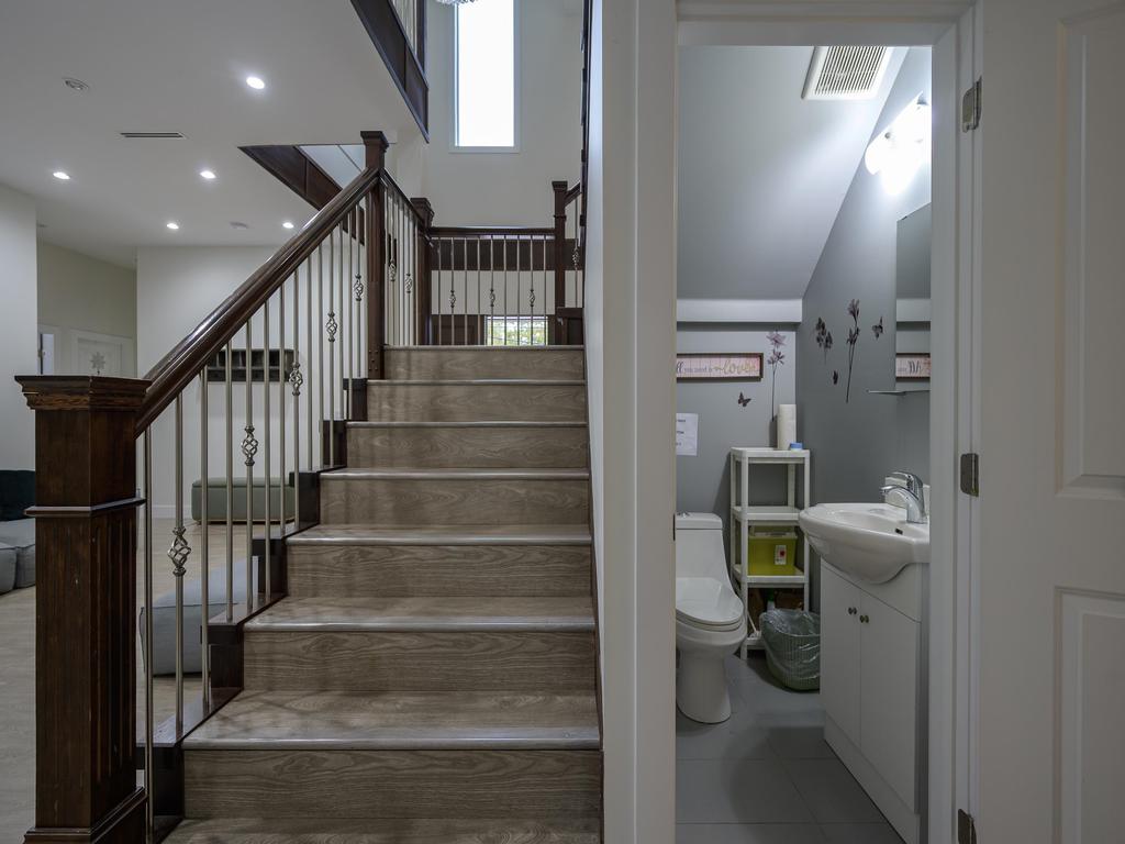 Listing Image for R3098209