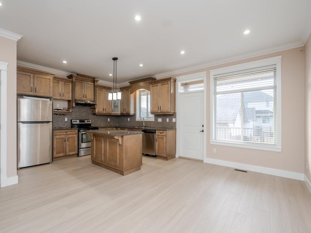 Listing Image for R3098212