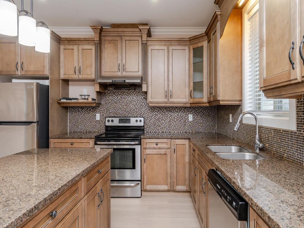 Listing Image for R3098212