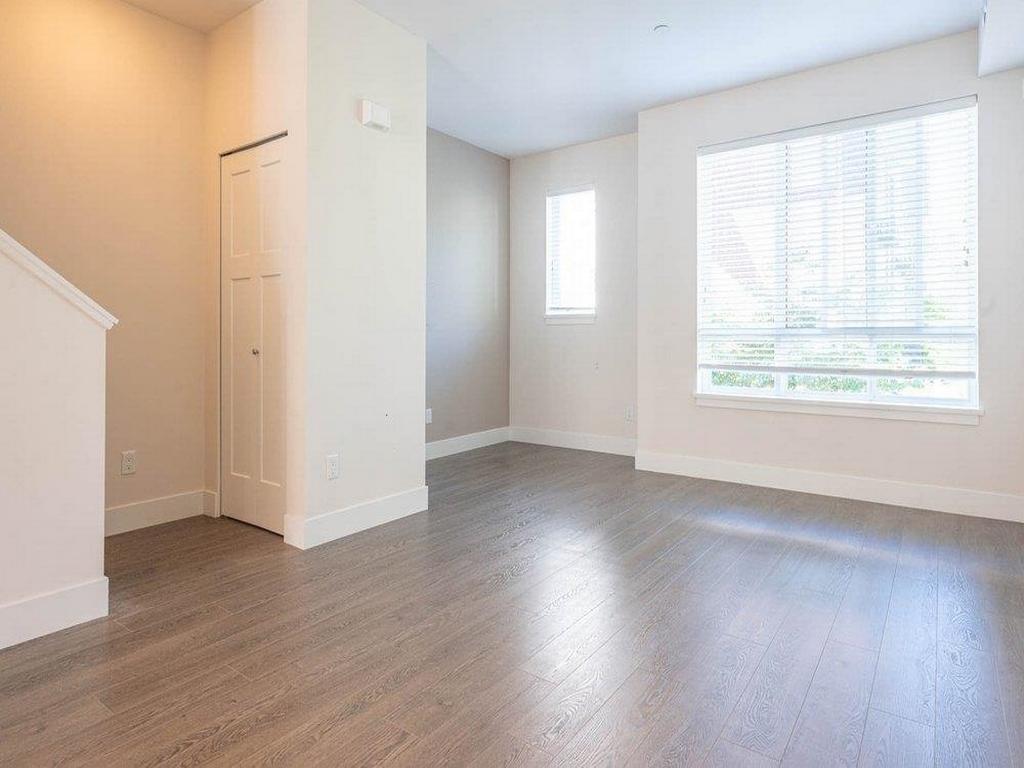 Listing Image for R3098230