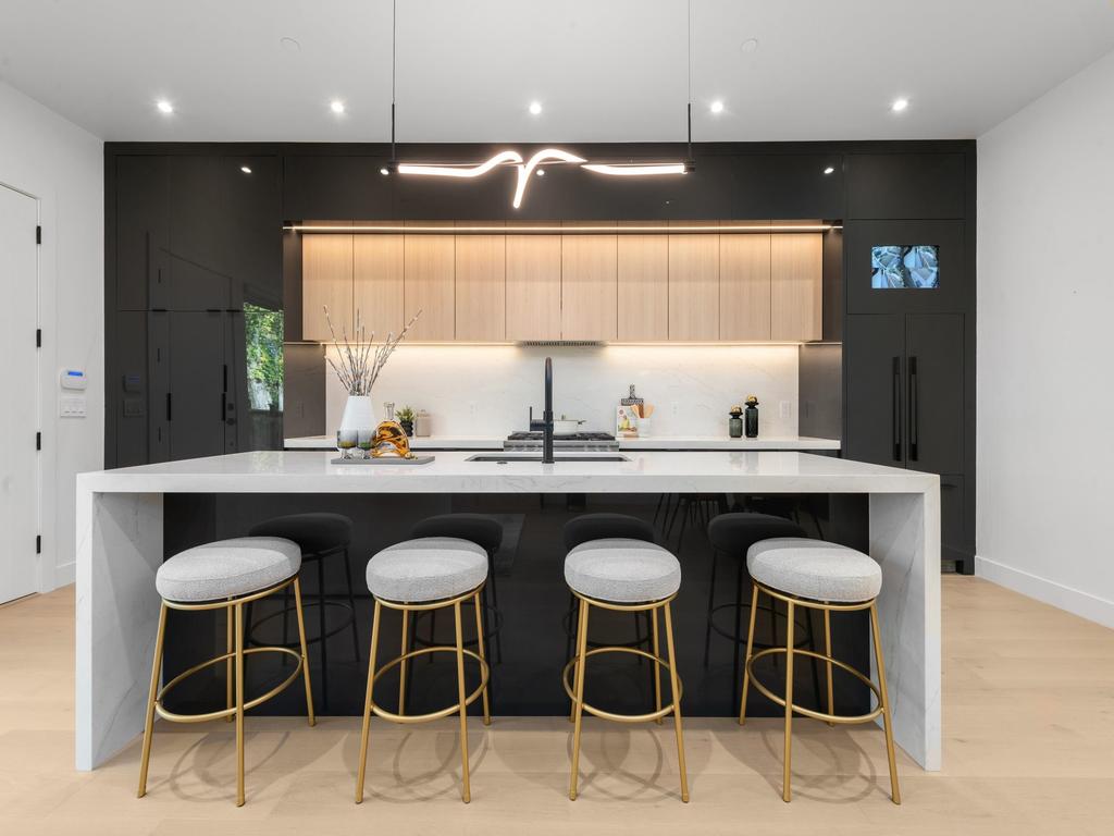 Listing Image for R3098234