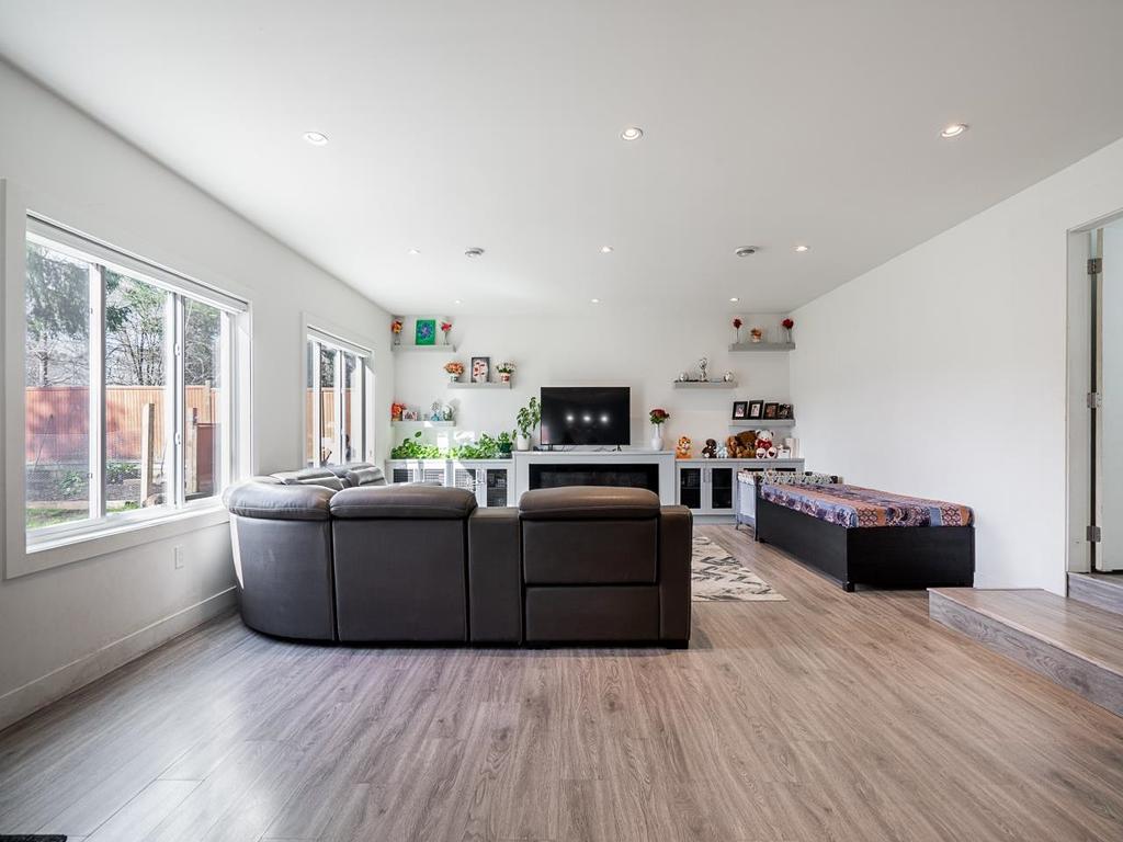 Listing Image for R3098264