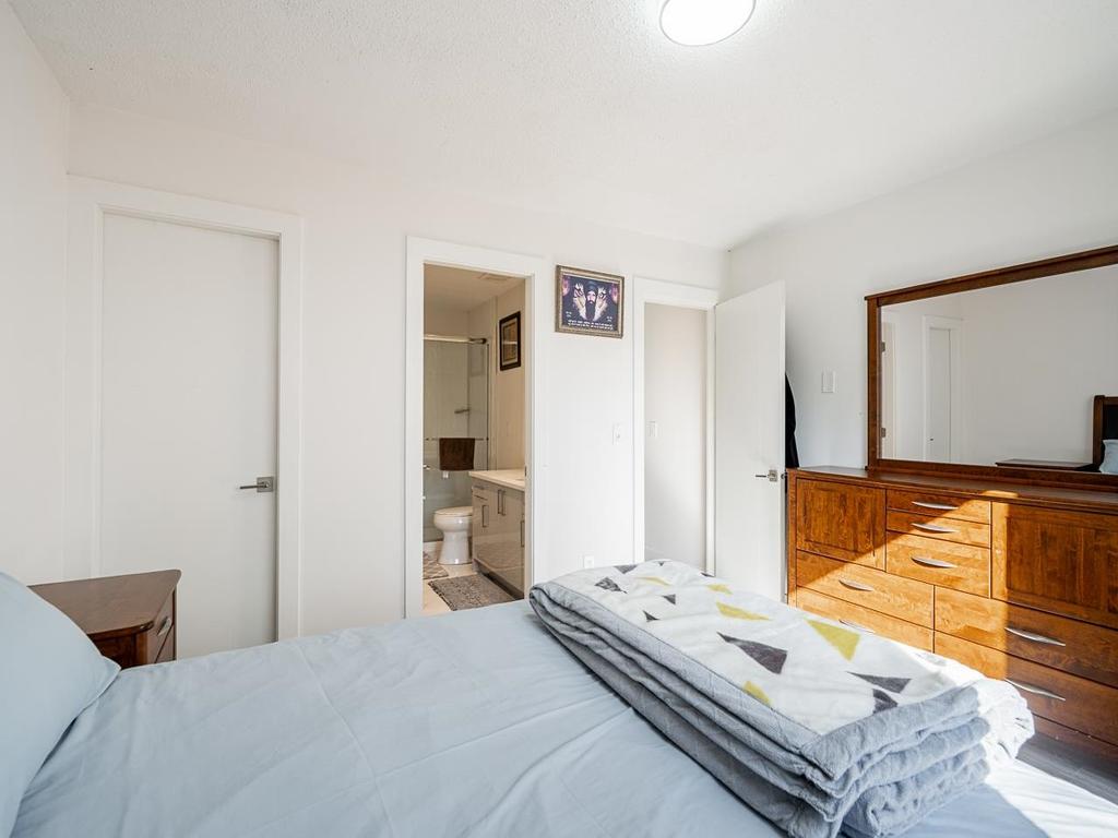 Listing Image for R3098264