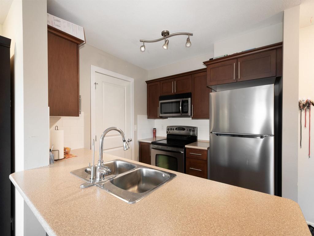 Listing Image for R3098280